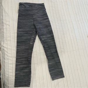 Grey & white lululemon leggings size 2. Amazing condition!